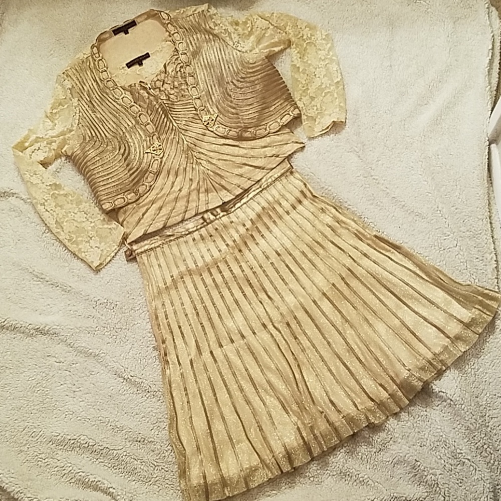 Elegant 3 Piece Lace Suit